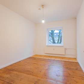 Bild 6 von 11: Zimmer 1, Kapitalanlage oder neues Zuhause? Charmante Altbauwohnung im Zentrum Kiels, aktuell leerstehend