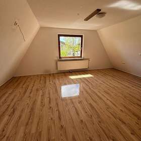 Bild 3 von 24: Schlafzimmer, Einfamilienhaus in traumhafter Feldrandlage auf 1.317 m² Grundstück!