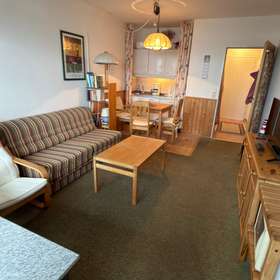 Bild 5 von 9: Wohnzimmer, Aufwachen mit Meerblick in Kiel Schilksee!