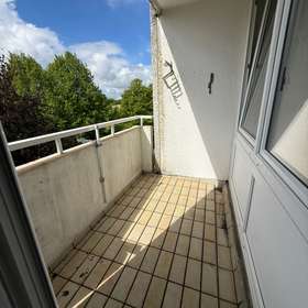 Bild 4 von 13: Balkon, Aus Alt mach Neu: 3-Zimmer mit Entwicklungspotenzial in Kiel