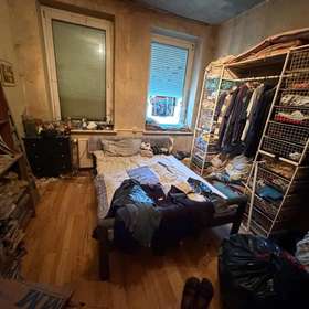 Bild 9 von 17: Schlafzimmer, 4-Zimmer-Wohnung mit Entwicklungsperspektive sucht Handwerker