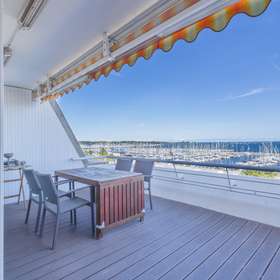 Bild 2 von 14: Balkon Meerblick, Meerblick aus erster Reihe- Traumwohnung direkt an der Ostsee in Kiel-Schilksee