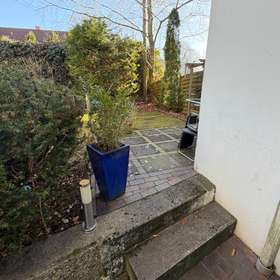 Bild 3 von 17: Garten, 4-Zimmer-Wohnung mit Entwicklungsperspektive sucht Handwerker