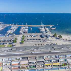 Bild 14 von 14: Ansicht Hafen, Meerblick aus erster Reihe- Traumwohnung direkt an der Ostsee in Kiel-Schilksee