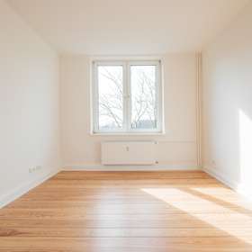 Bild 3 von 15: Zimmer1, 4-Zimmer, 2 Balkone, 1x kernsaniert - bezugsfertige Eigentumswohnung in Kiel-Wik