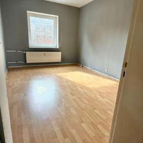 Bild 9 von 12: Zimmer 1, Leerstehende Altbauwohnung inmitten von Kiel!