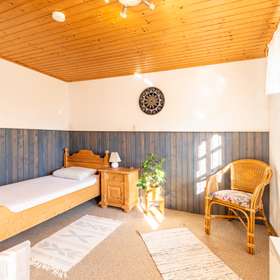 18270 Schlafzimmer