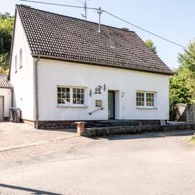 18328 Außenansicht
