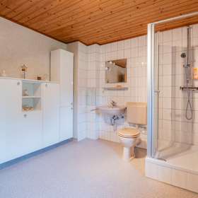 18188 Badezimmer OG