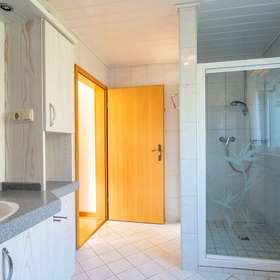 18302 Badezimmer
