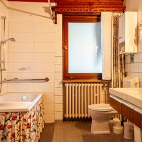 EU23011 Badezimmer EG
