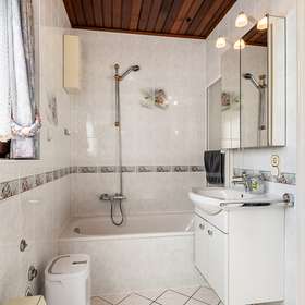 18333 Badezimmer