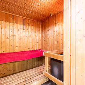 18343 Sauna