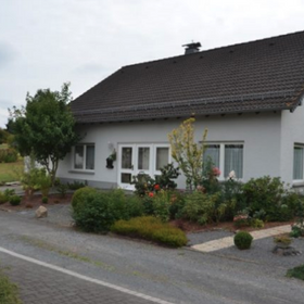 18009 Außenbild
