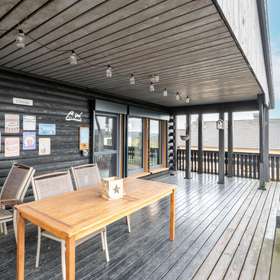 18281 Veranda
