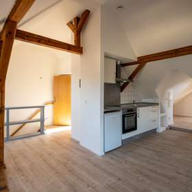 18163 Wohnzimmer/Küche DG