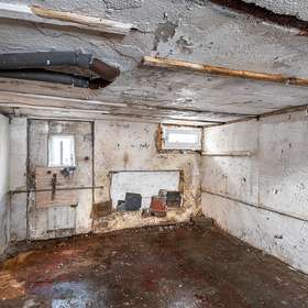 18278 Garage
