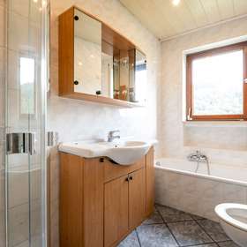 18325 Badezimmer