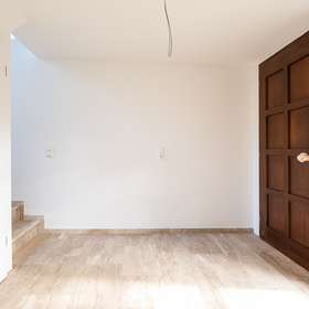 18326 Eingangsbereich Nebenhaus