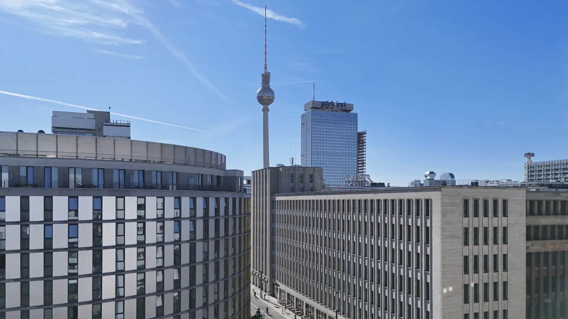 Direkt am Fernsehturm und Alexander Platz