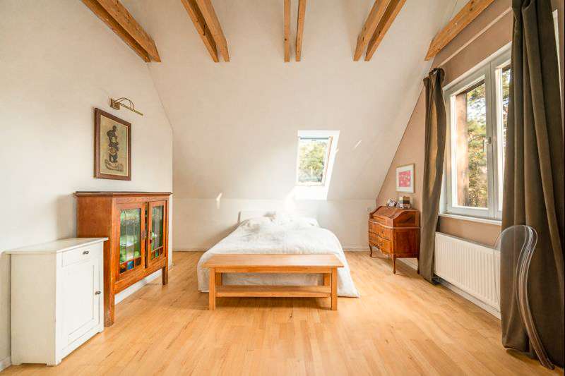 Schlafzimmer mit Ankleide