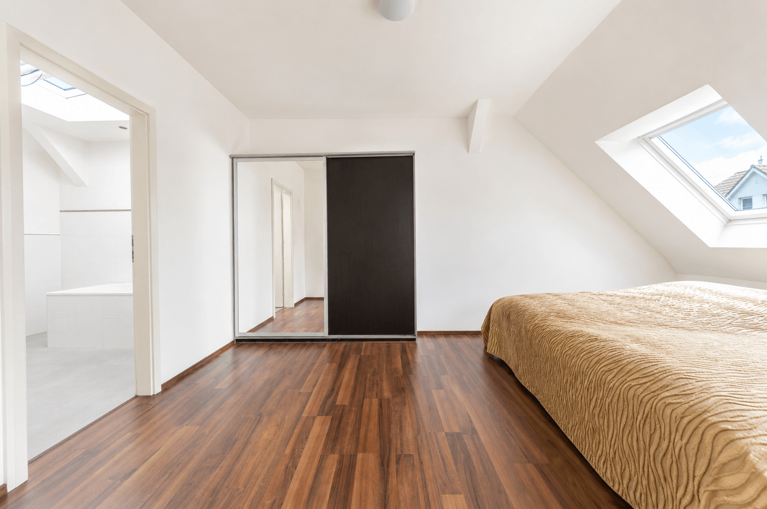 Hauptschlafzimmer mit En-Suite-Bad