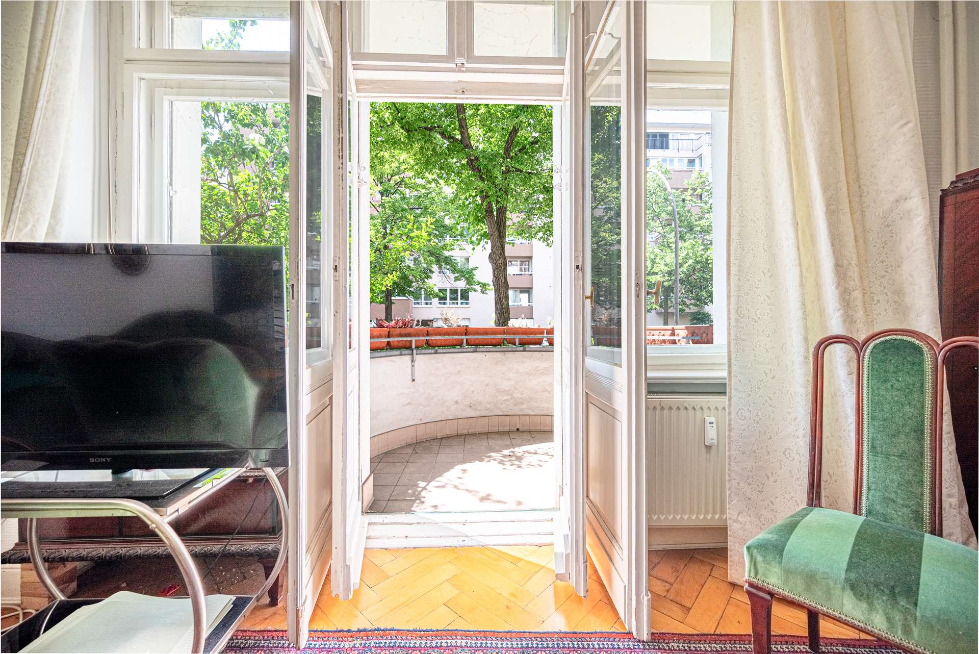 Sonniger Balkon