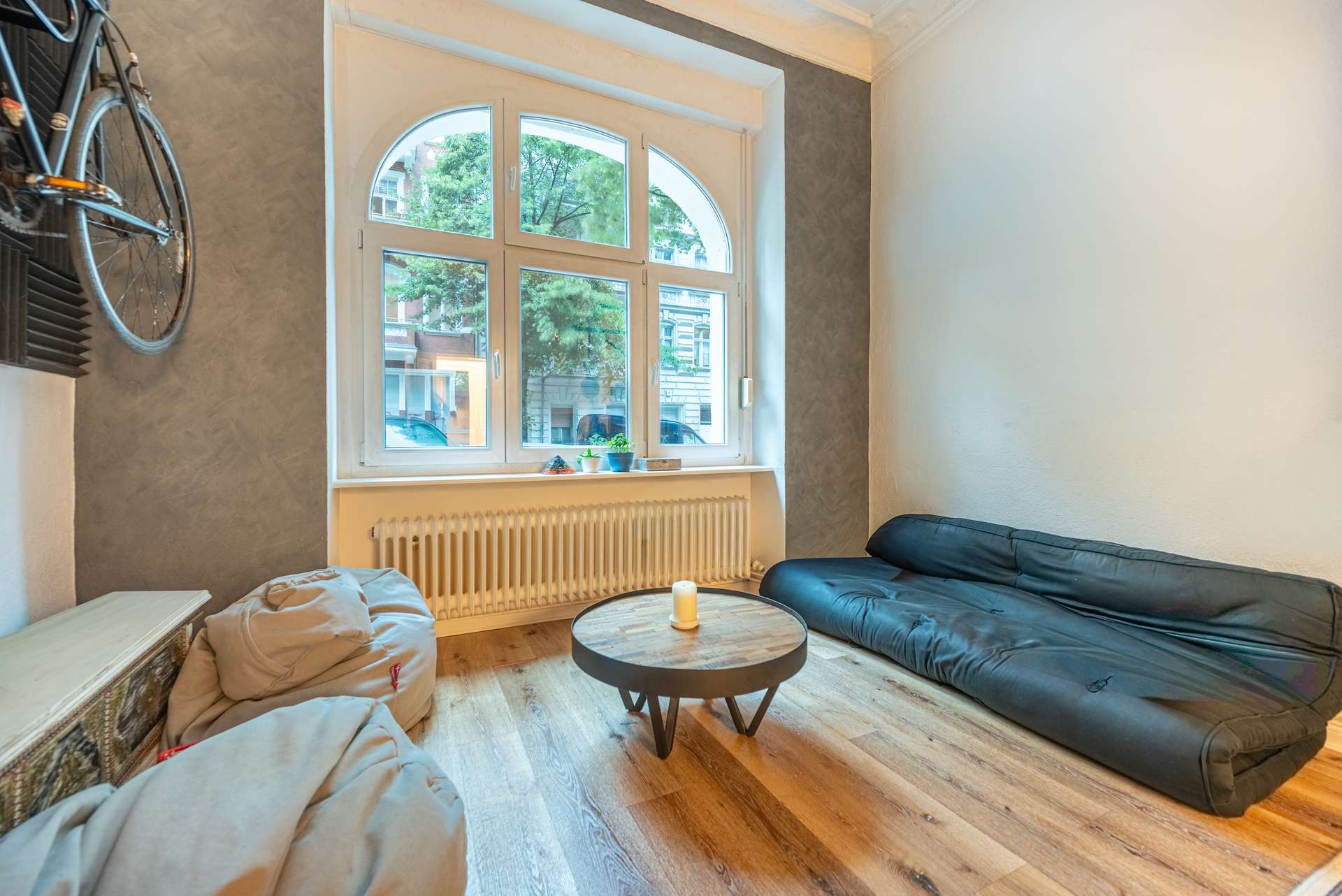Wohn-/Schlafzimmer