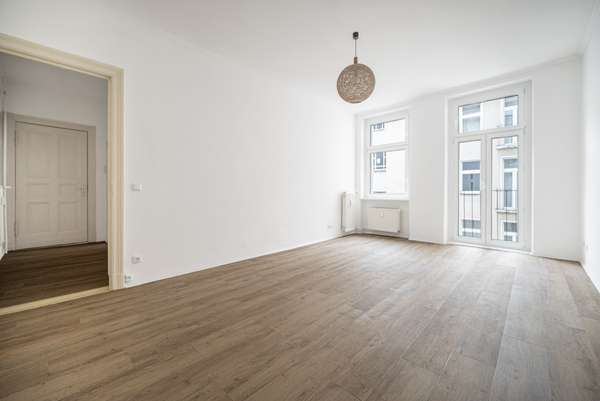 Wohn- und Schlafzimmer