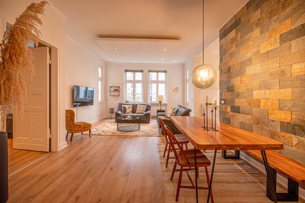 Wohnzimmer und Essbereich