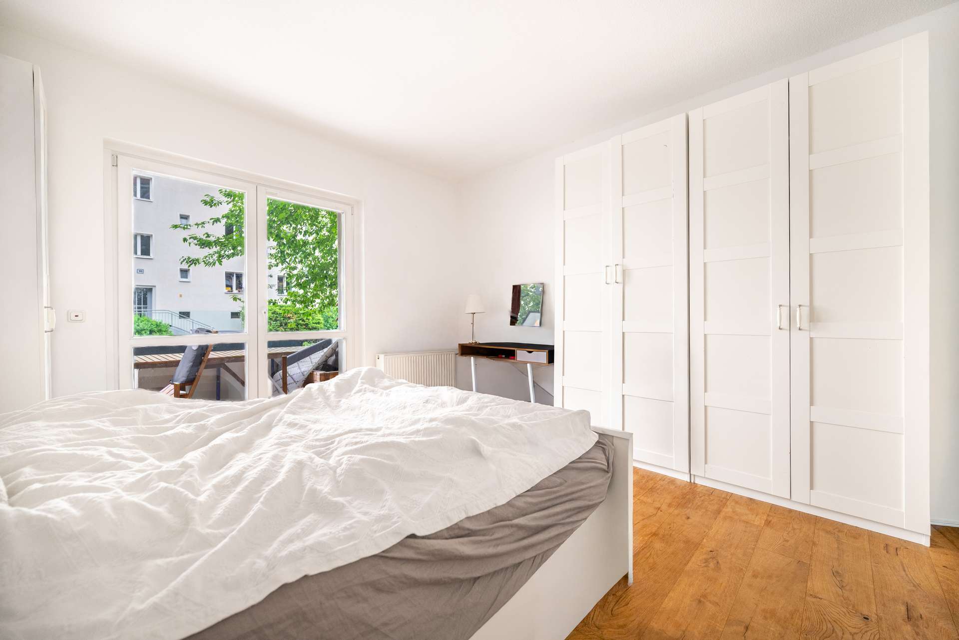 Schlafzimmer 1