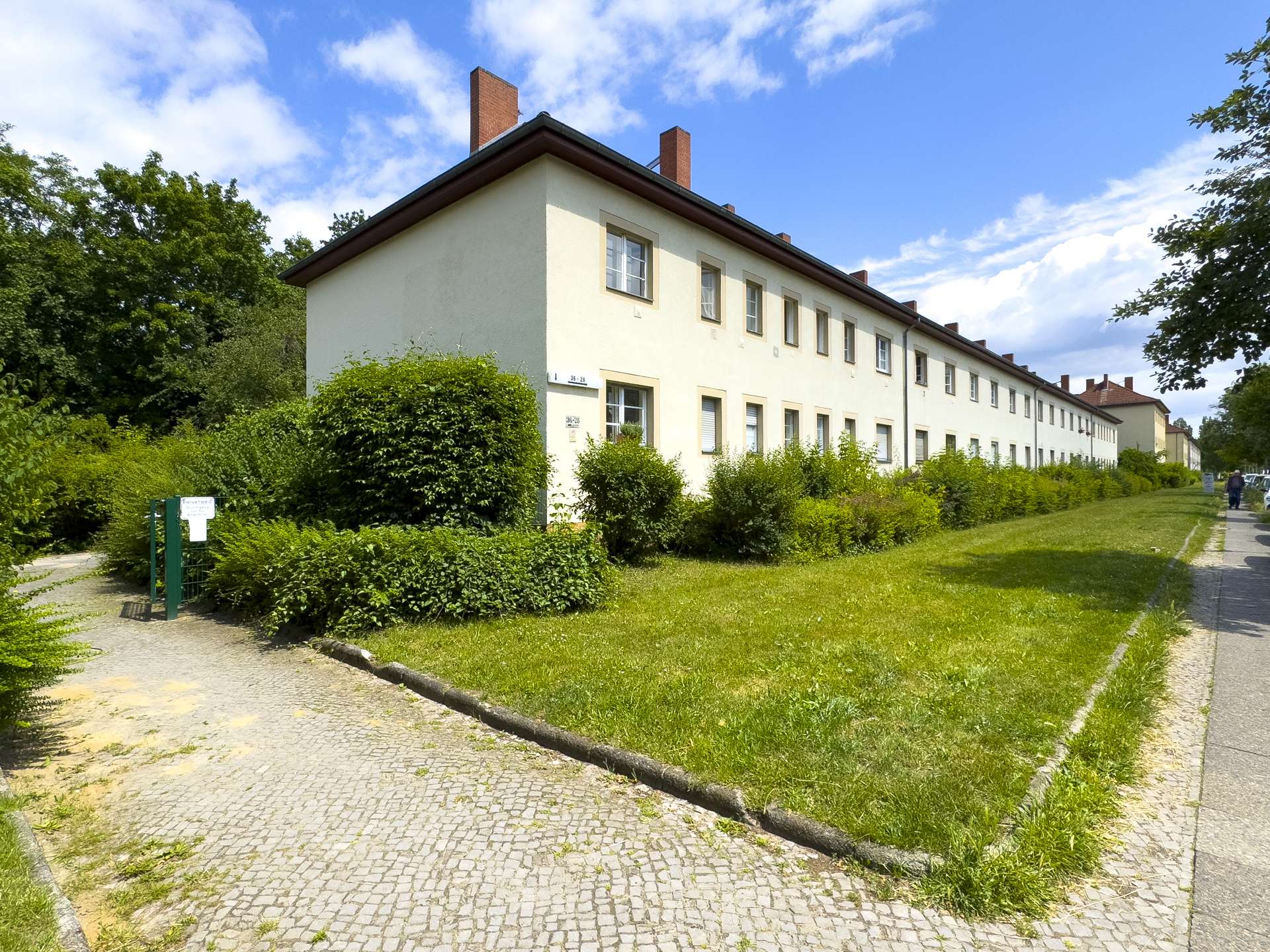 Vorgarten - Auu00dfenansicht