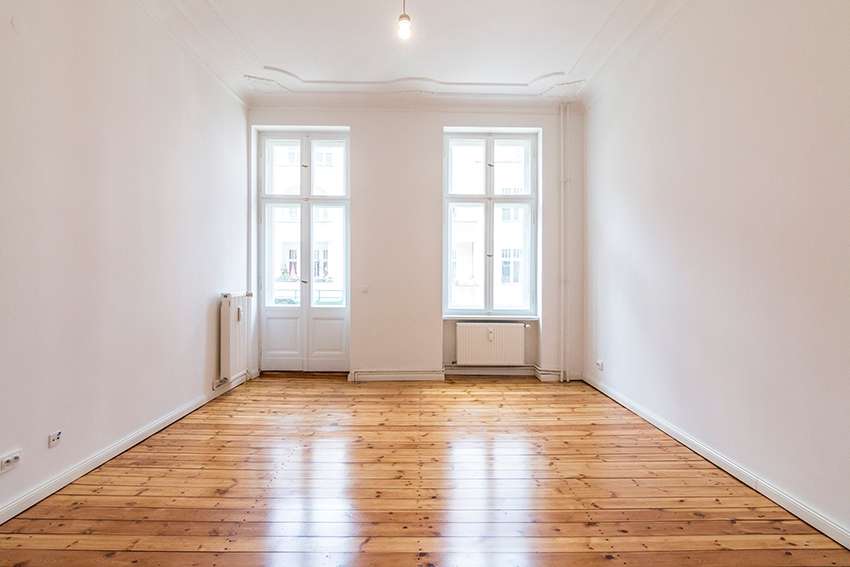 Wohnzimmer mit Stuck