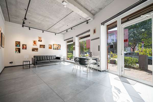 Lichtdurchflutetes Studio