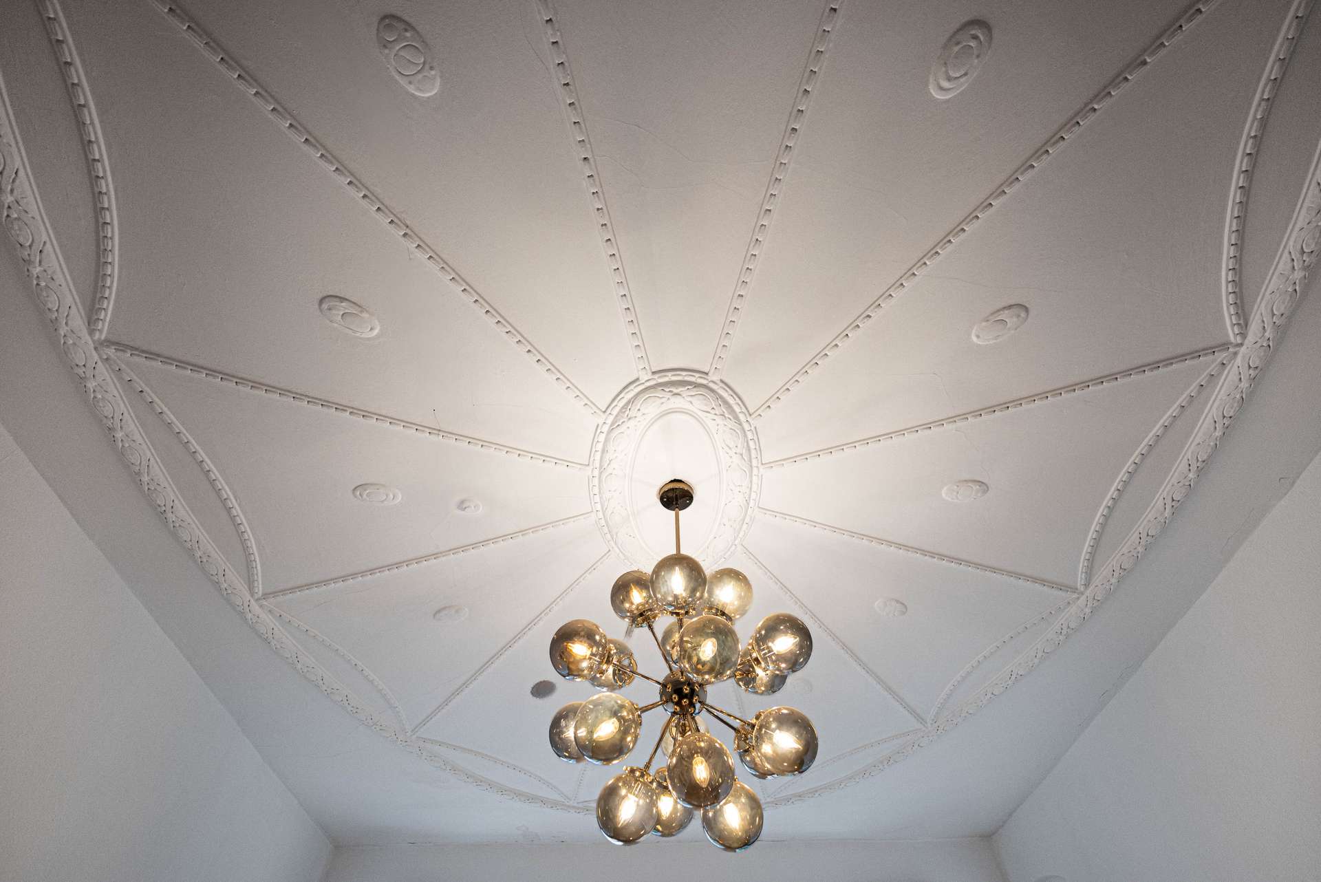 Detailreiche Stuckornamente