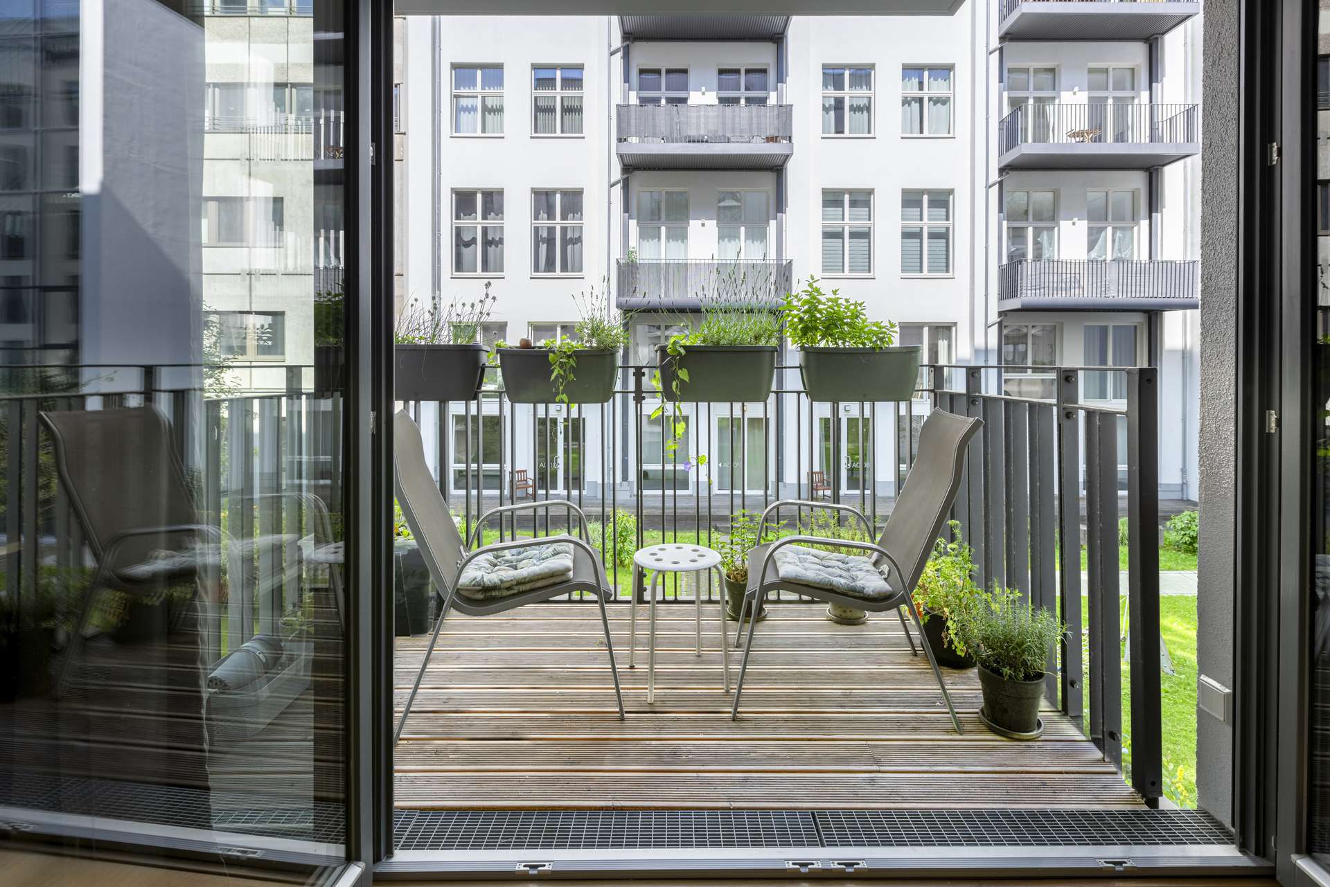 Einladender West-Balkon zum Verweilen