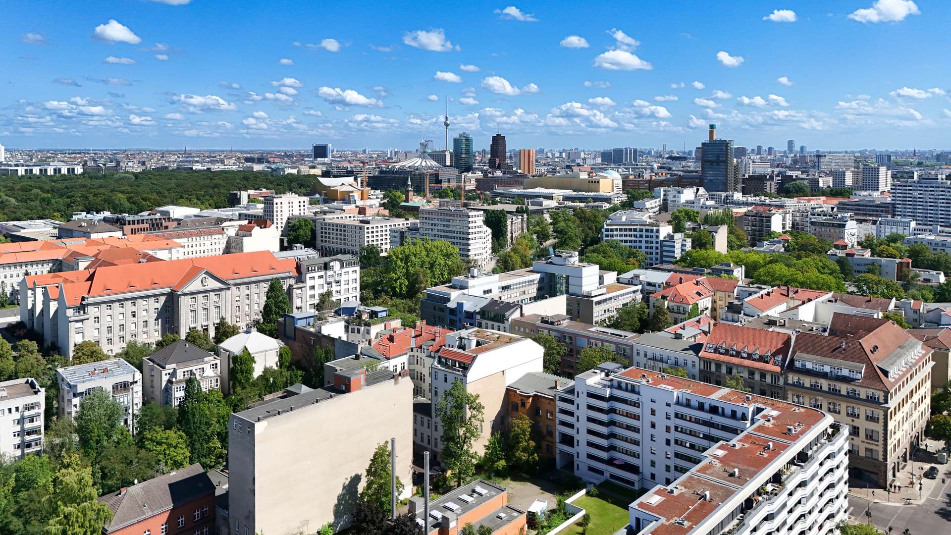 Unweit zum Tiergarten und Potsdamer Platz