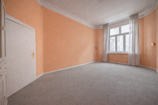 Grou00dfzu00fcgiges Wohnzimmer