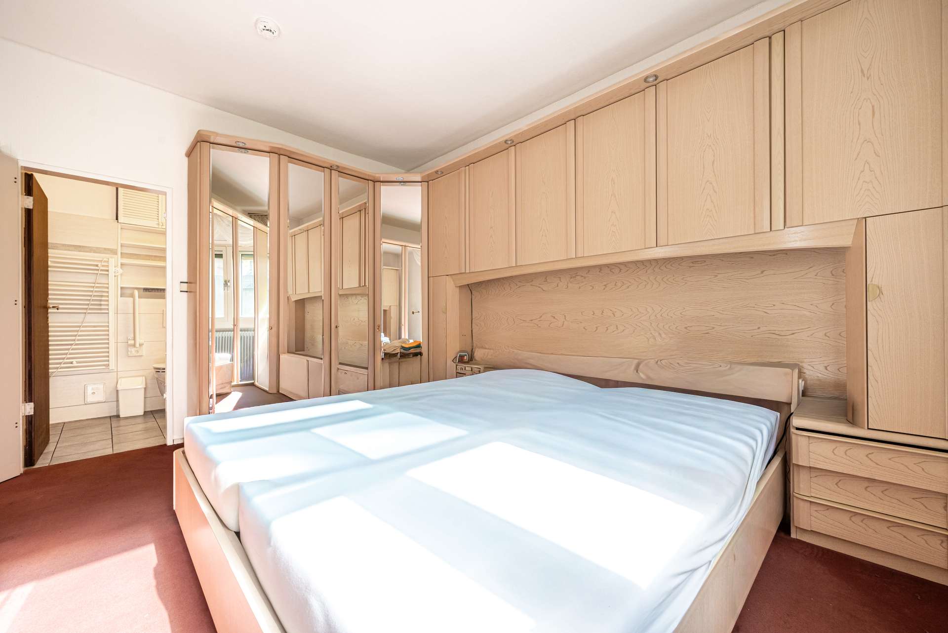 Schlafzimmer 1
