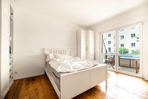 Schlafzimmer 1