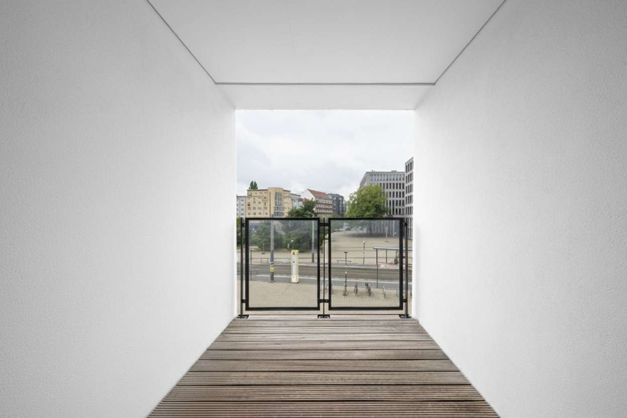 Geschu00fctze Loggia mit Weitblick