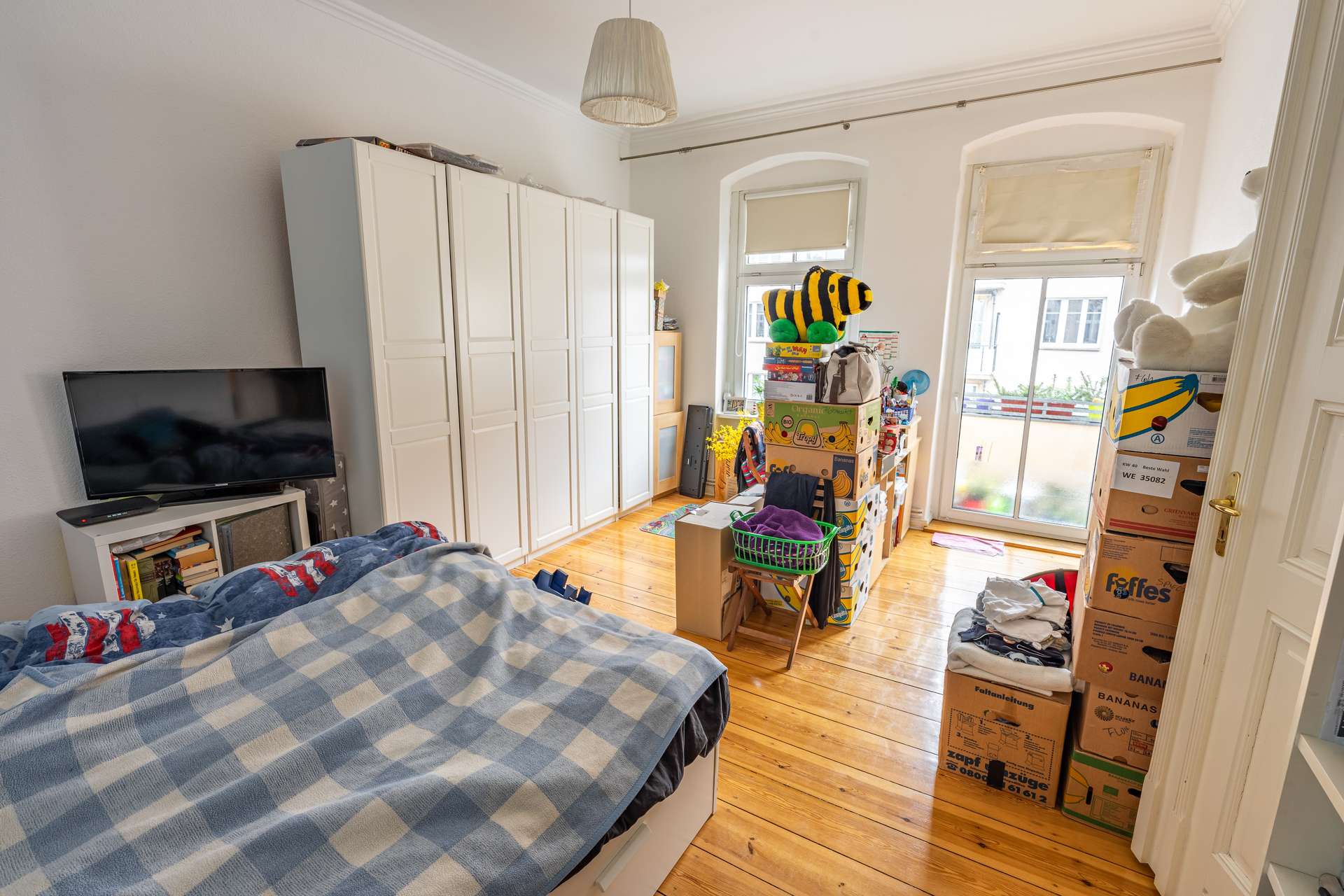 Schlafzimmer mit Balkon