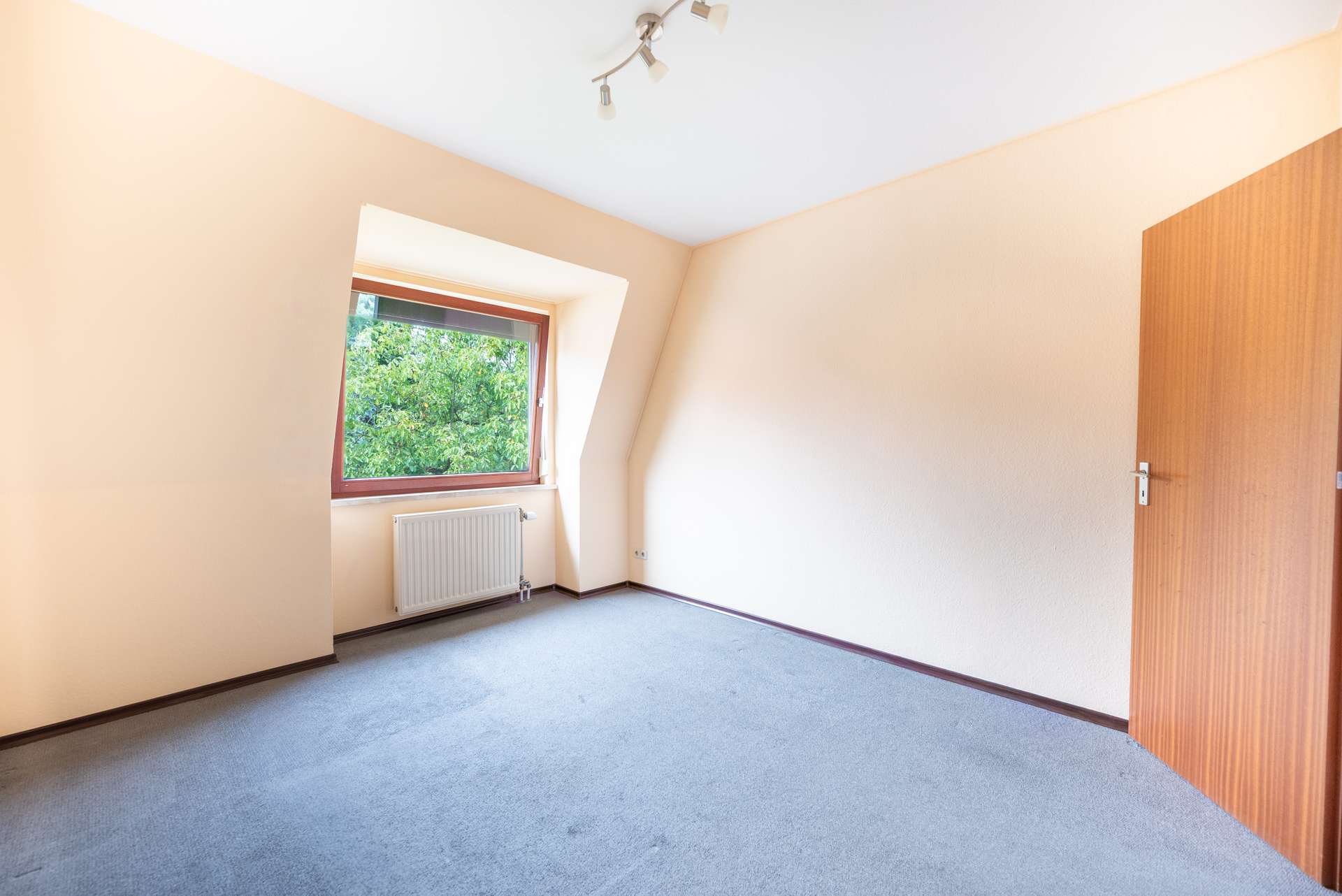 Schlafzimmer 3
