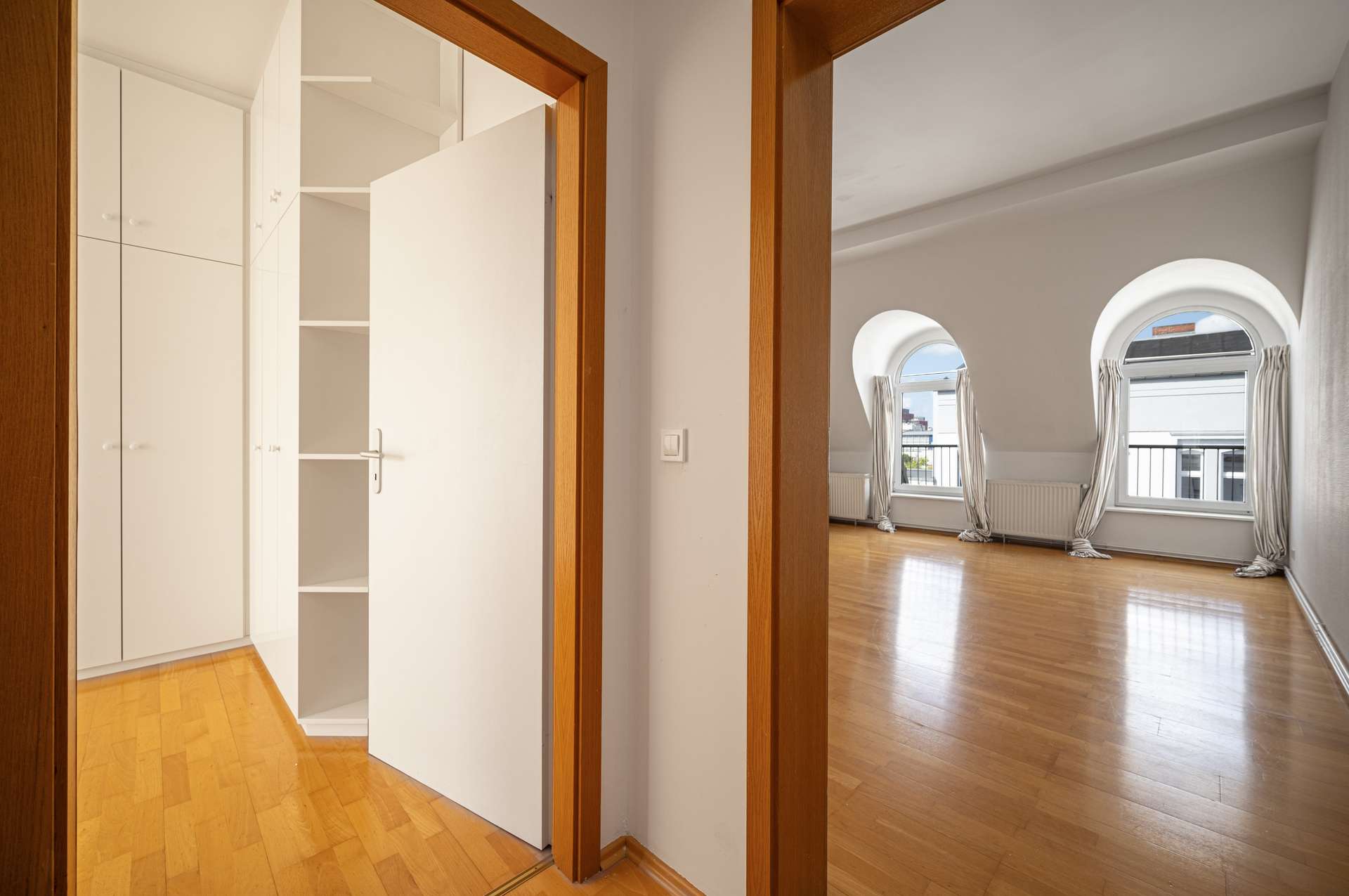 Sichtachse zwischen Schlafzimmer und Wohnzimmer