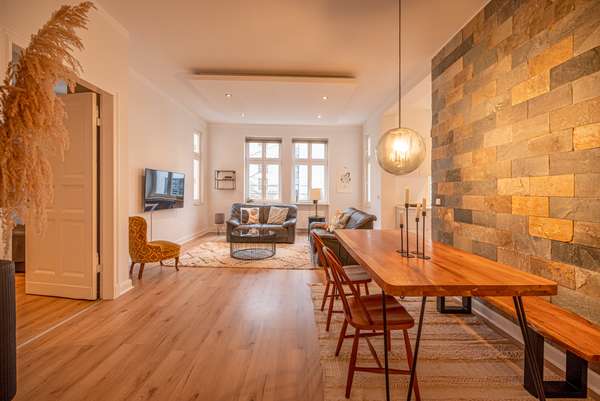 Wohnzimmer und Essbereich