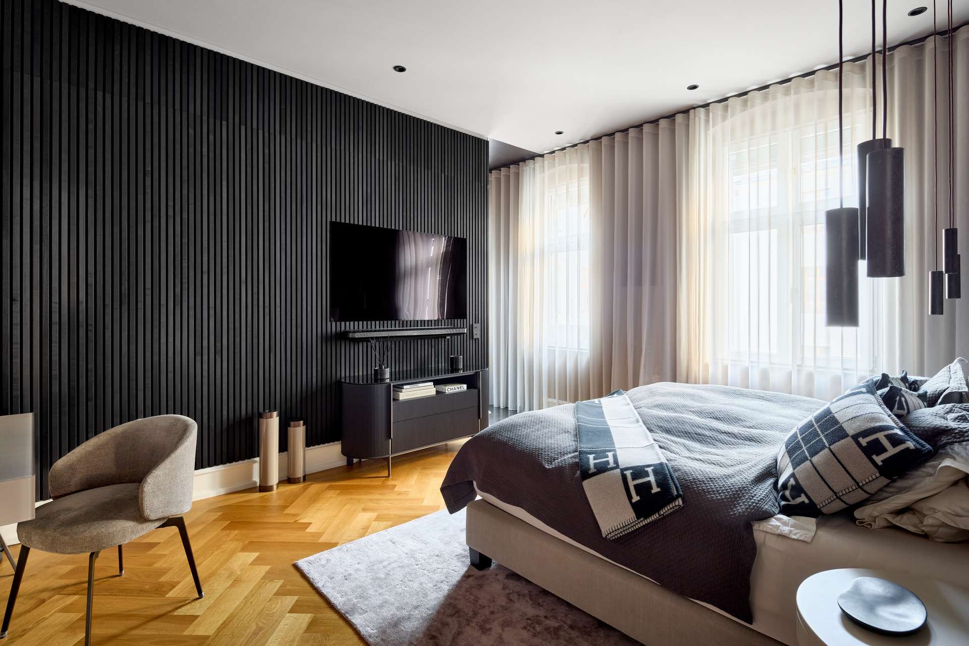 Master Schlafzimmer mit Bad en Suite