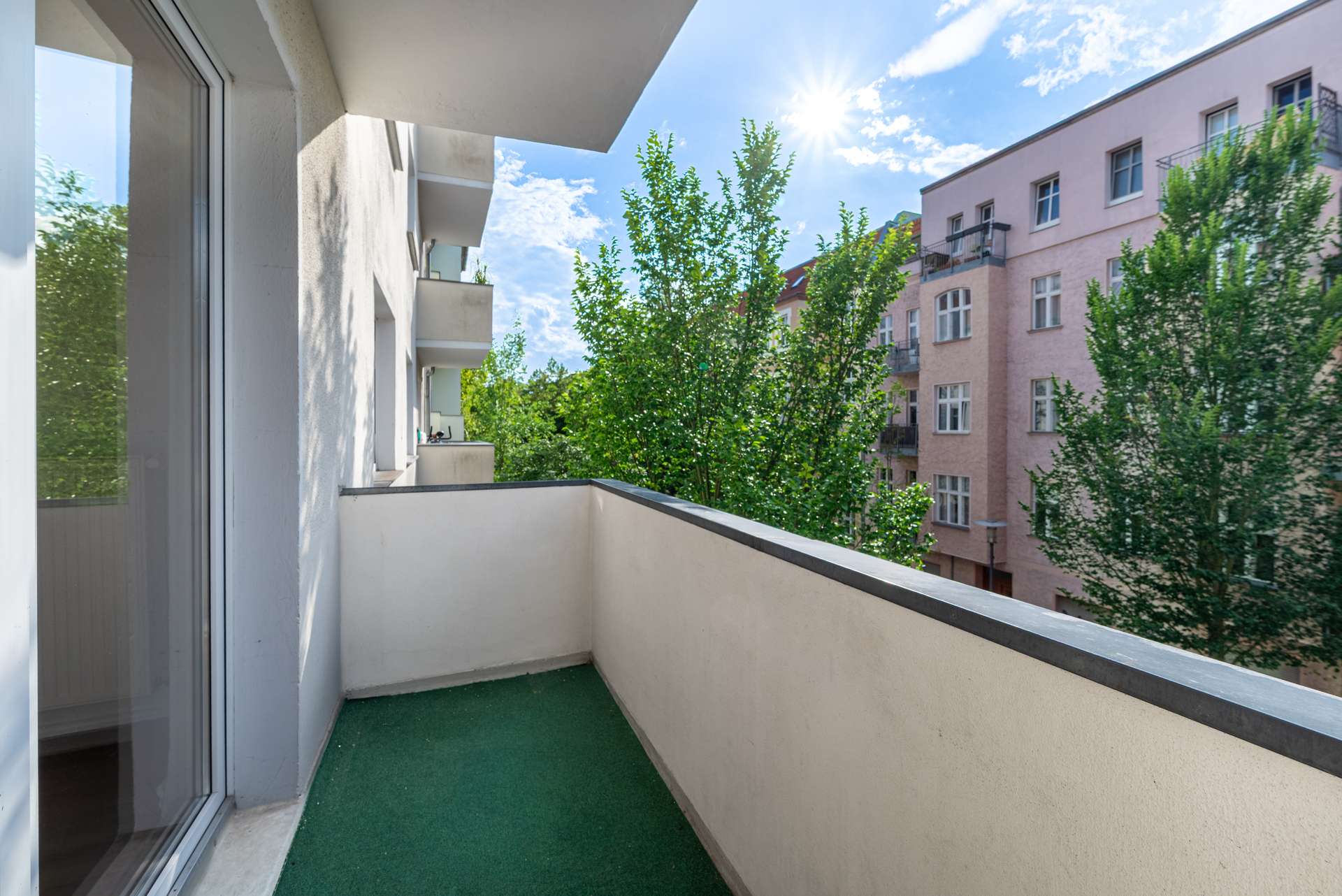 Balkon mit Su00fcd-West-Ausrichtung