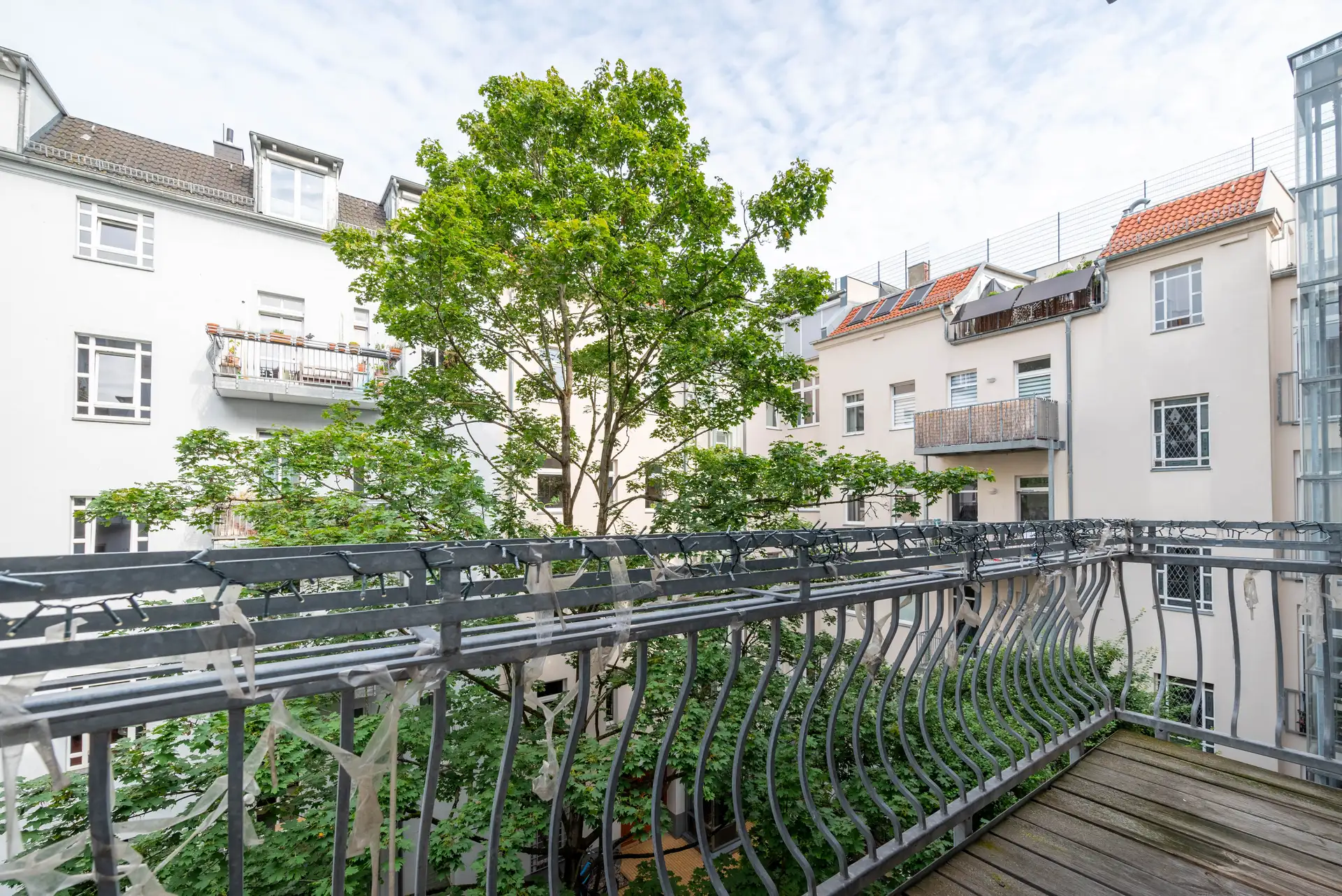  Balkon 1