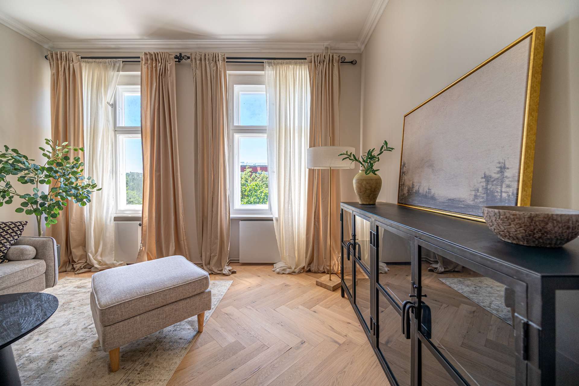 Wohnzimmer mit West-Ausrichtung