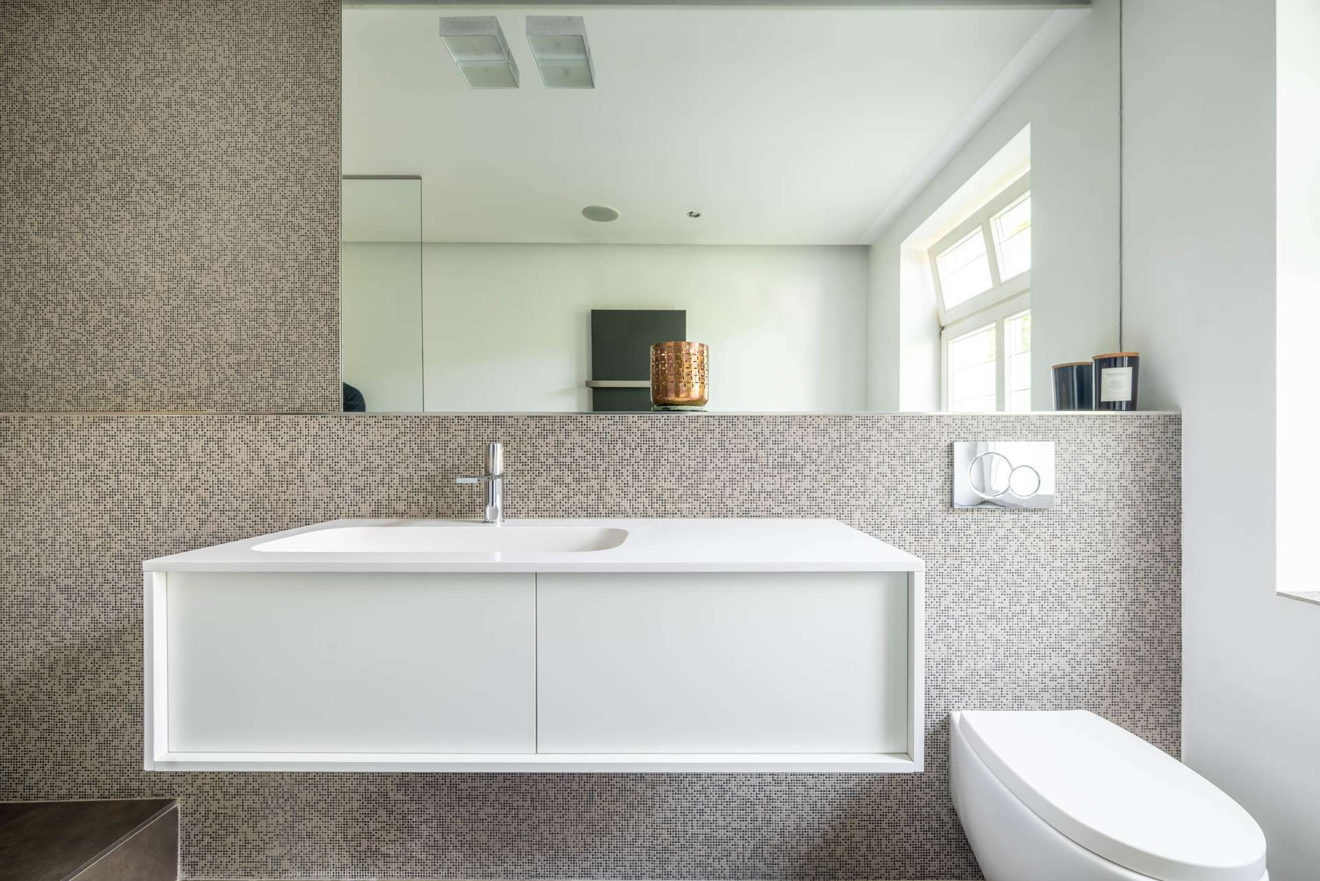 Modernes Badezimmer